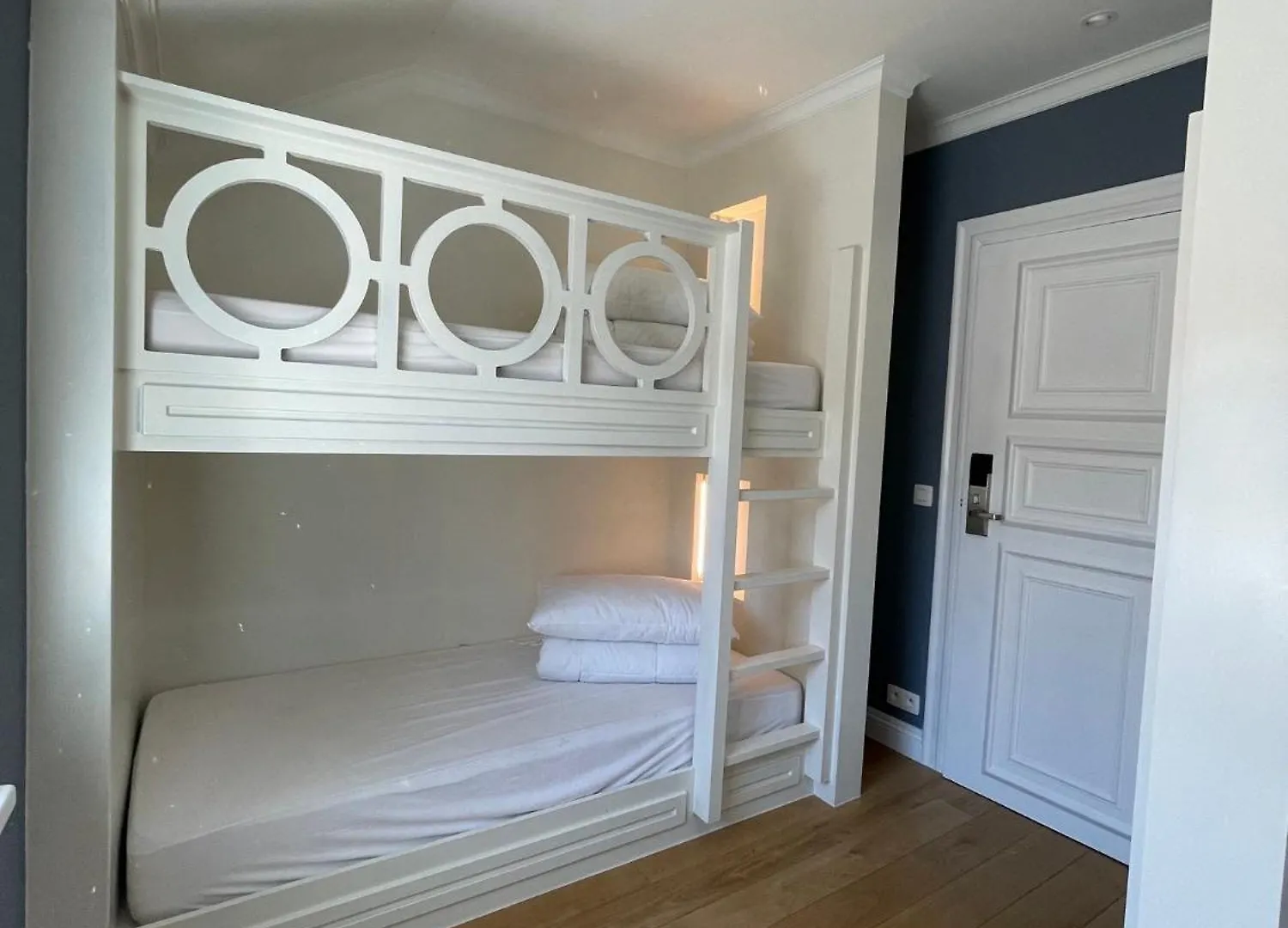 Hostel Lybeer Brygge 0*,