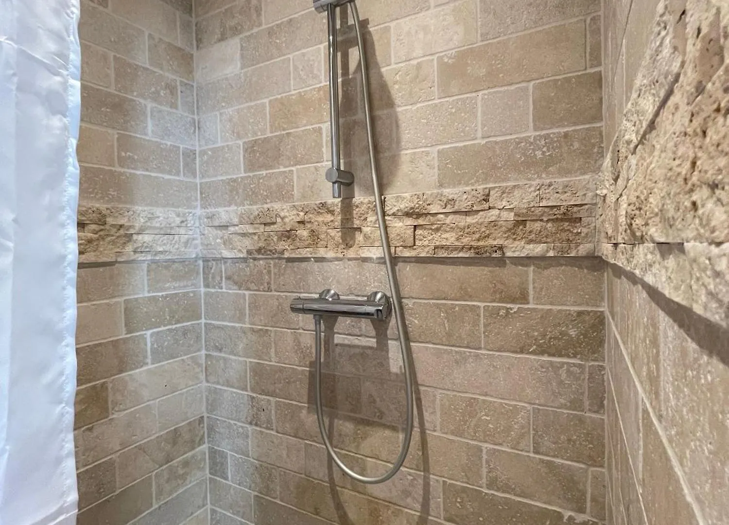 Hostel Lybeer Μπριζ